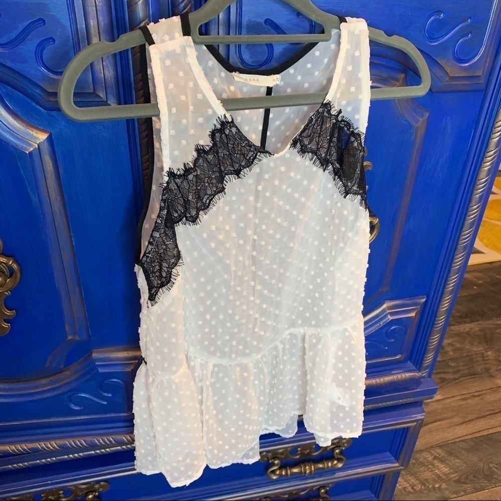 Lush Sheer Top Cream & Black Lace Textured Medium
